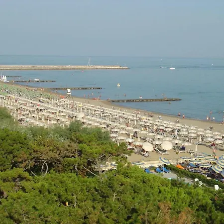 Beautiful For 6 - Piscine-tennis-ac
