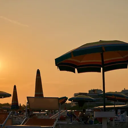 Beautiful For 6 - Piscine-tennis-ac Villa Porto Santa Margherita di Caorle