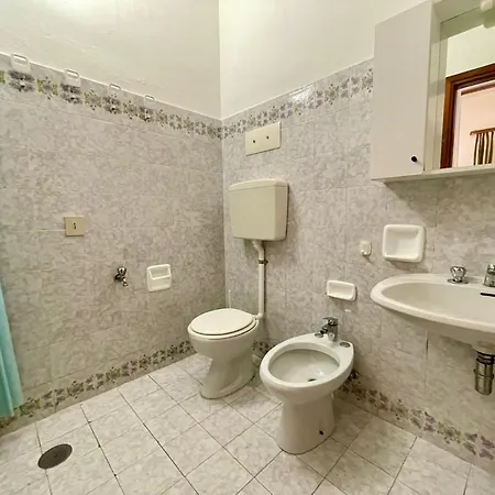 Villa Beautiful For 6 - Piscine-tennis-ac
